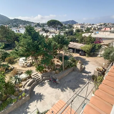 Relais Raffaele By Emilia Bed & Breakfast 3*