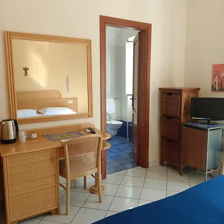 Relais Raffaele By Emilia Bed and breakfast Isquia