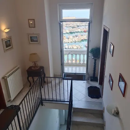 Relais Raffaele By Emilia Bed and breakfast
