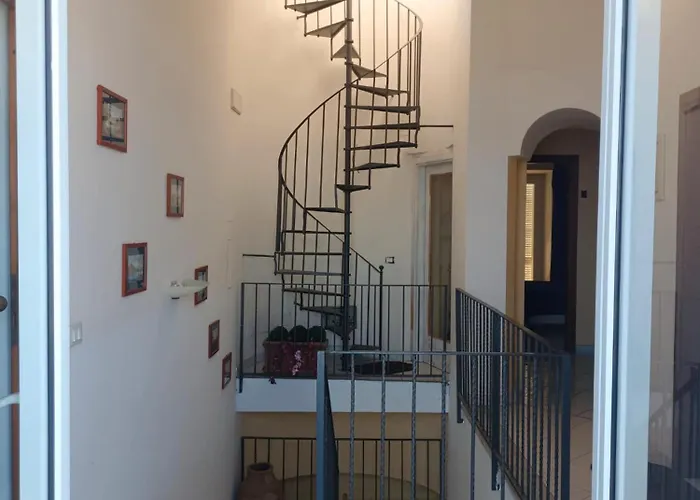 Relais Raffaele By Emilia 3* Форио