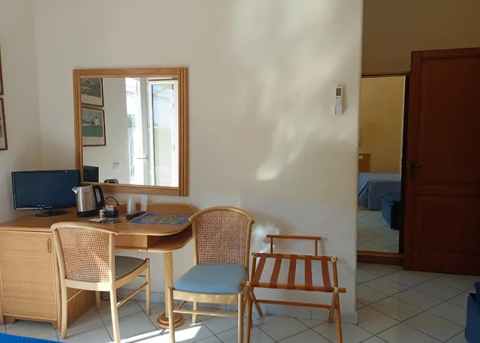 Relais Raffaele By Emilia Отель типа 