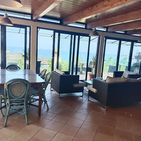 Relais Raffaele By Emilia Alojamento de Acomodação e Pequeno-almoço Ísquia